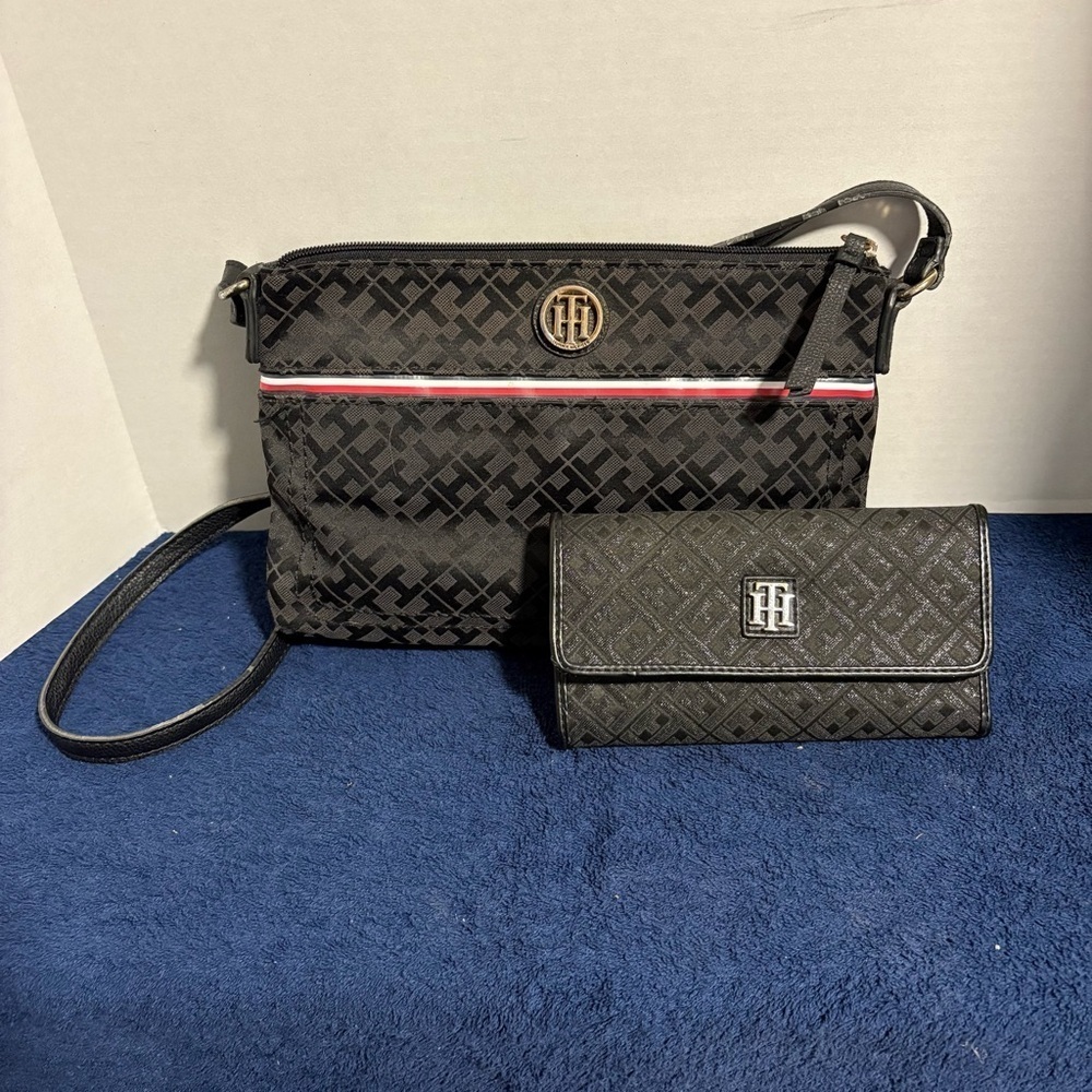 Vtg. Tommy Hilfiger Monogrammed Black Crossbody Bag Handbag Purse 11” & Wallet